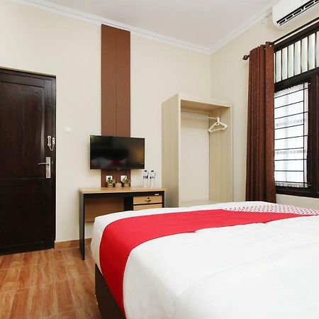 Oyo 572 Omah Gedongkuning Syariah Homestay Yogyakarta Eksteriør billede